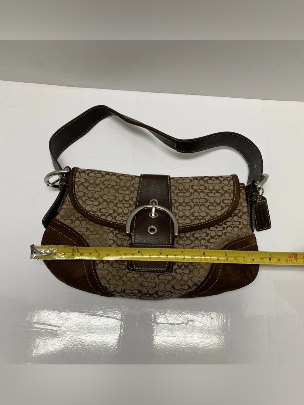 Rare Vintage Coach D05J-6818 Soho
Signature Flap Bag - Y2K Archival
Brown/Suede - Picture 9 of 11